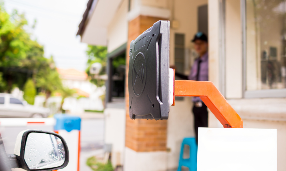 Rfid based automatic gate control system